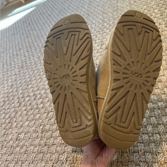 Ugg boots - Picture 3 of 3